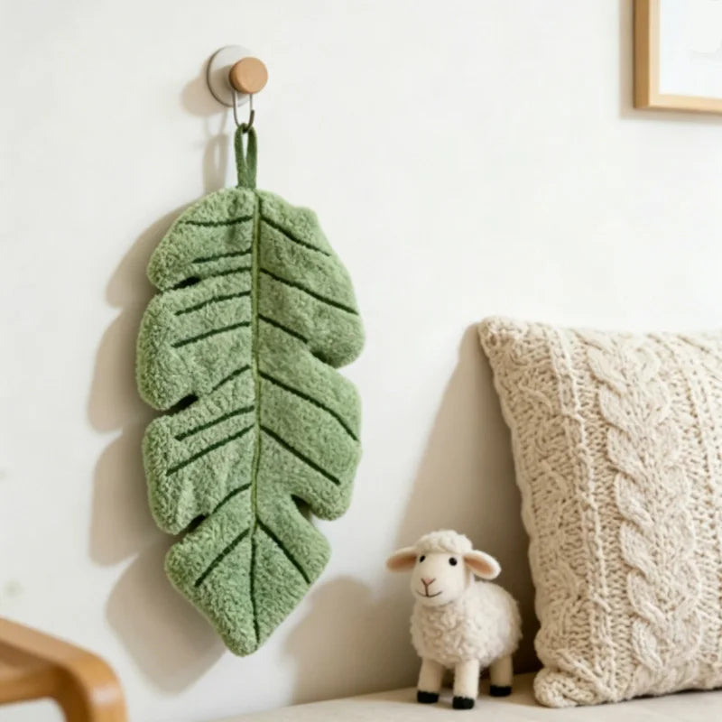 Banana Leaf Shaped Hanging Hand Towel, Suitable for Daily Wiping of Hands, Face, and Tableware, Decorative Hanging Decoration